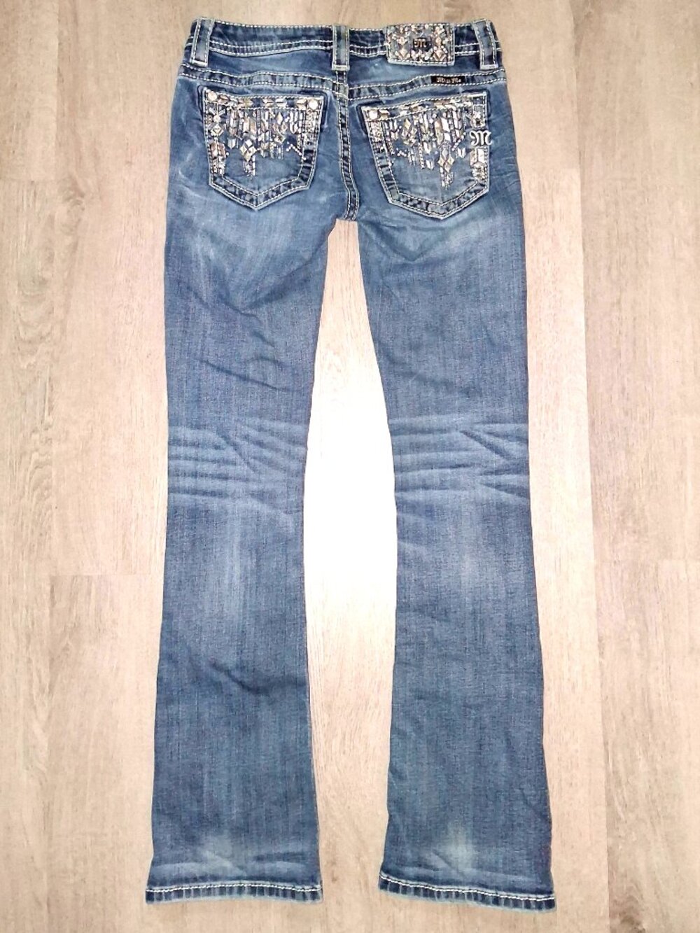 Miss Me Signature Boot Cut Jeans Size 25 Rhinestone Bling Distressed Denim